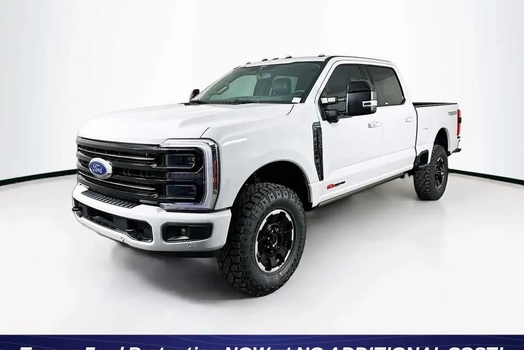 2026 Ford F-250 Platinum photo 1