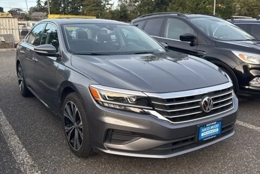2022 Volkswagen Passat 2.0T SE photo 1