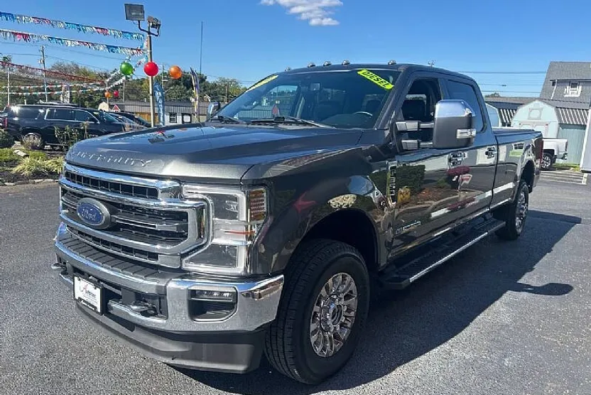 2020 Ford F-350 Lariat photo 1