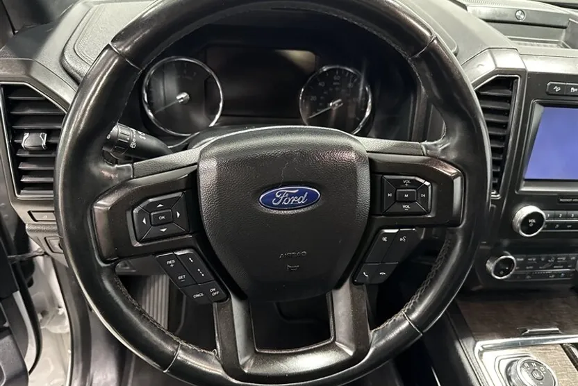 2019 Ford Expedition Limited photo 1