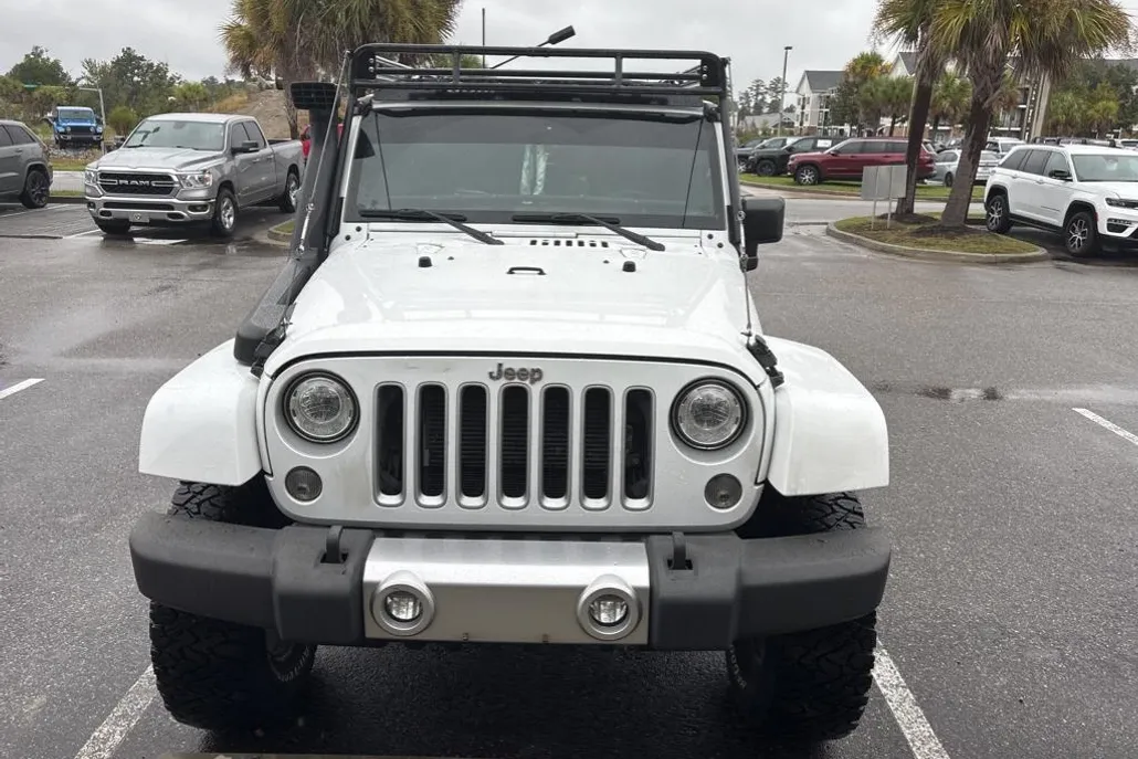 2018 Jeep Wrangler Unlimited Sahara photo 1