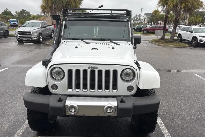 2018 Jeep Wrangler Unlimited Sahara photo 1