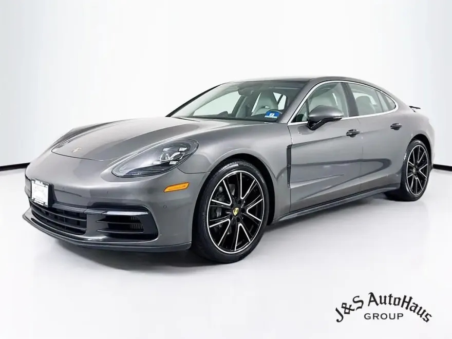 2018 Porsche Panamera 4S photo 1