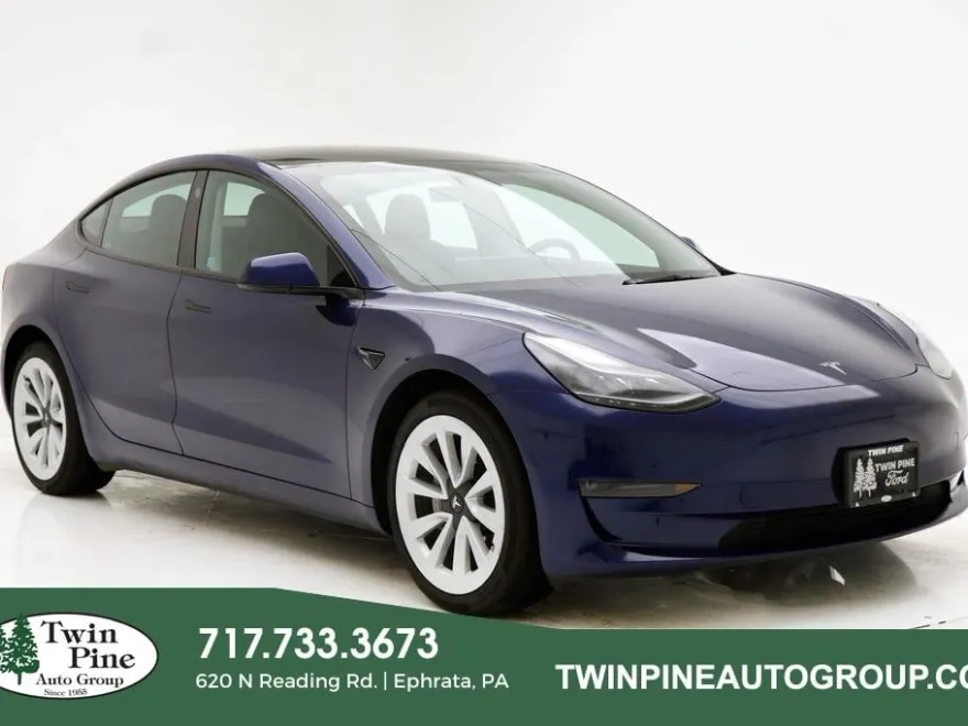 2022 Tesla Model 3 Long Range photo 1