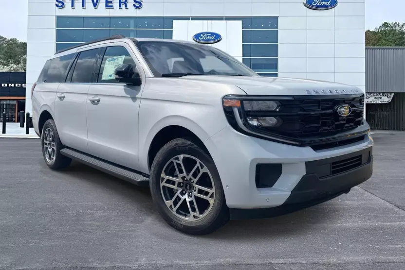 2025 Ford Expedition MAX photo 1