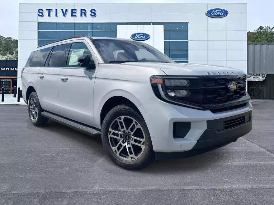 2025 Ford Expedition MAX photo 1