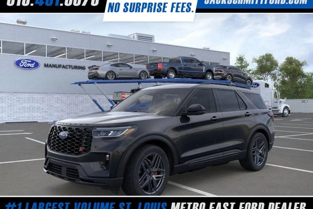 2025 Ford Explorer ST photo 1
