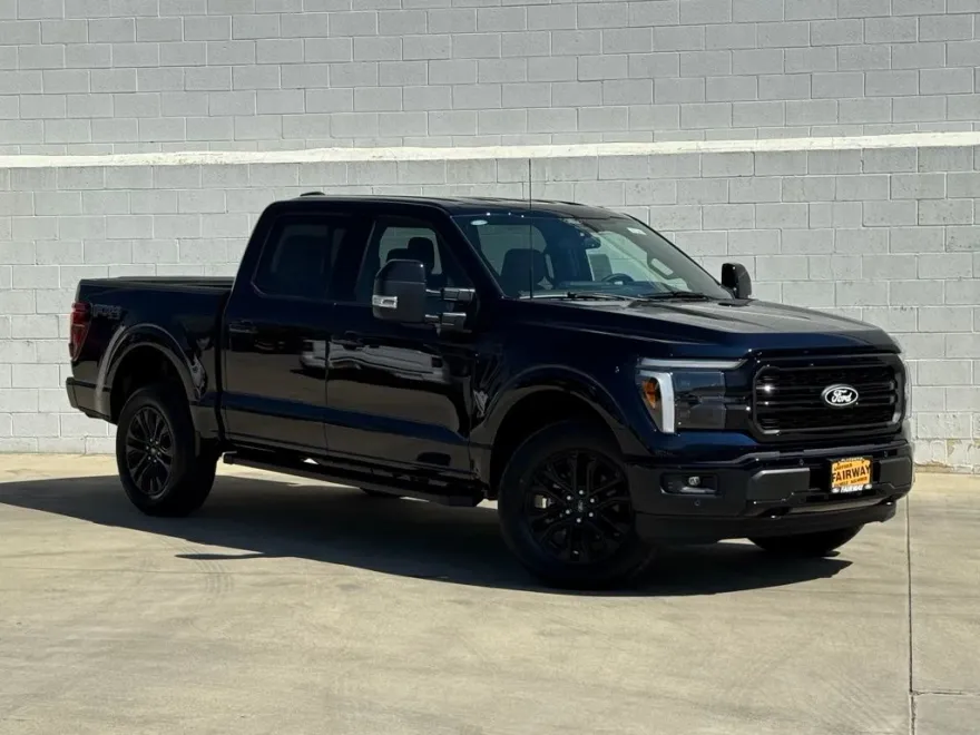 2025 Ford F-150 Lariat photo 1