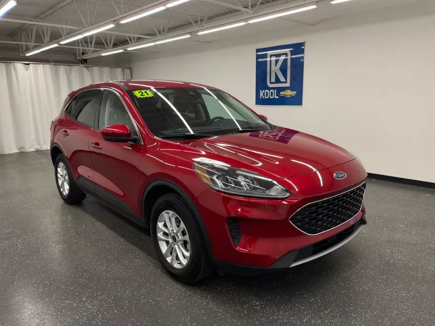 2021 Ford Escape SE photo 1