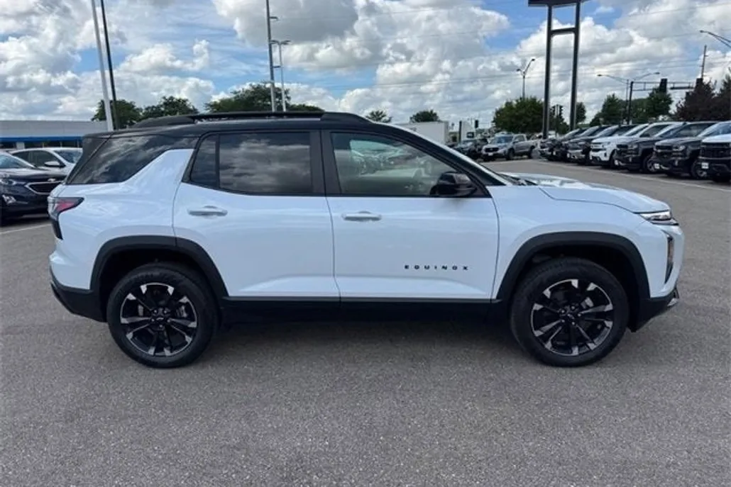 2026 Chevrolet Equinox RS photo 1