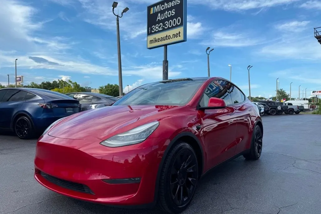 2021 Tesla Model Y Long Range photo 1