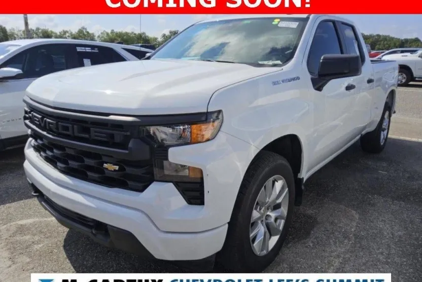 2023 Chevrolet Silverado 1500 Custom photo 1