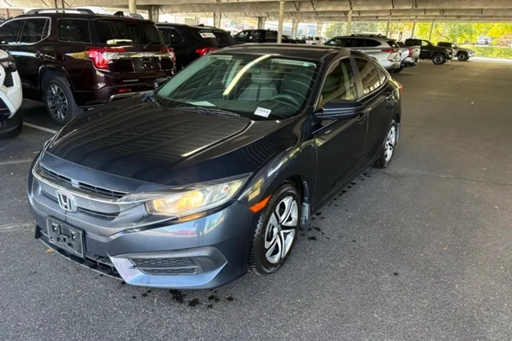 2017 Honda Civic LX photo 1