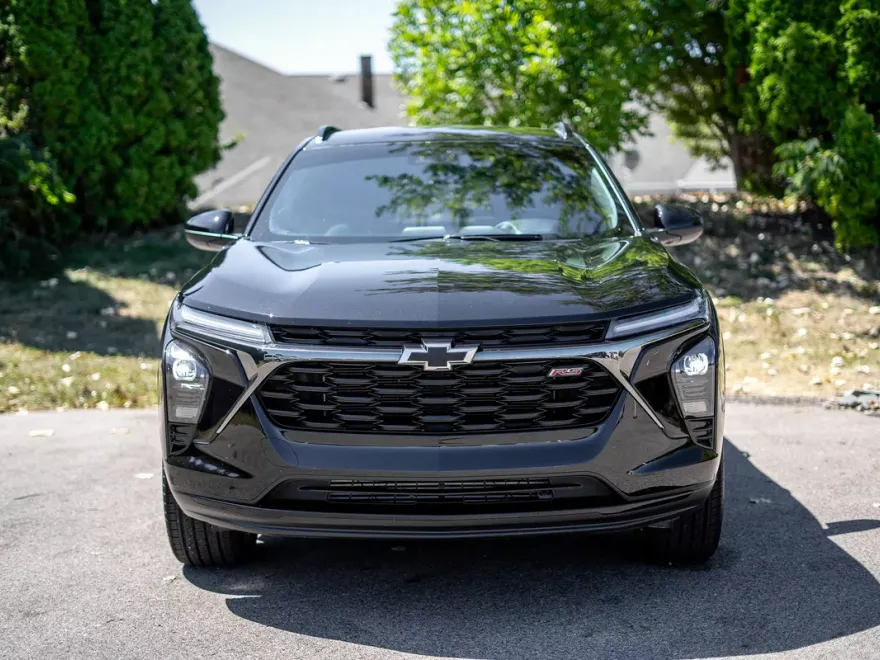 2024 Chevrolet Trax photo 1