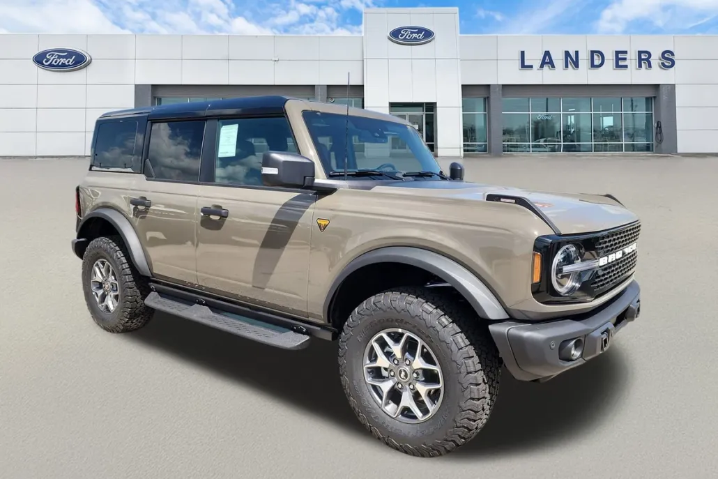 2025 Ford Bronco Badlands photo 1