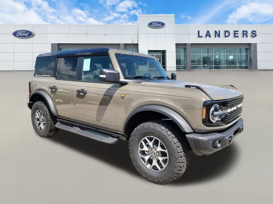 2025 Ford Bronco Badlands photo 1