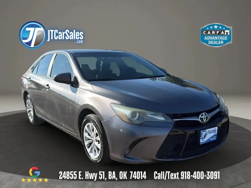 2015 Toyota Camry photo 1