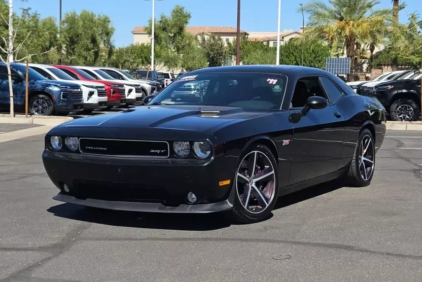 2011 Dodge Challenger SRT8 photo 1