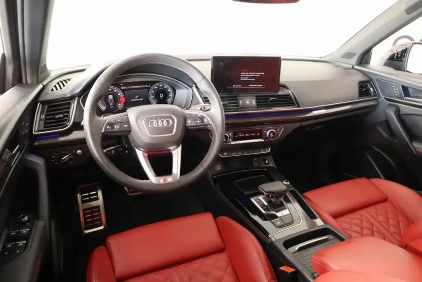 2024 Audi SQ5 Prestige photo 1