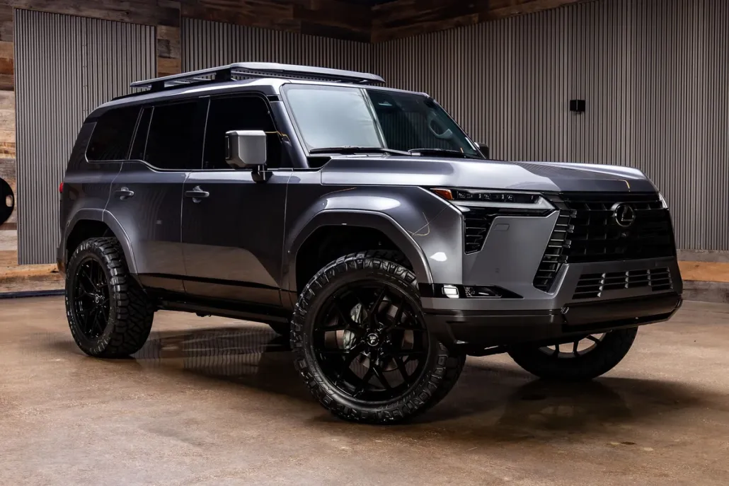 2024 Lexus GX 550 Luxury photo 1