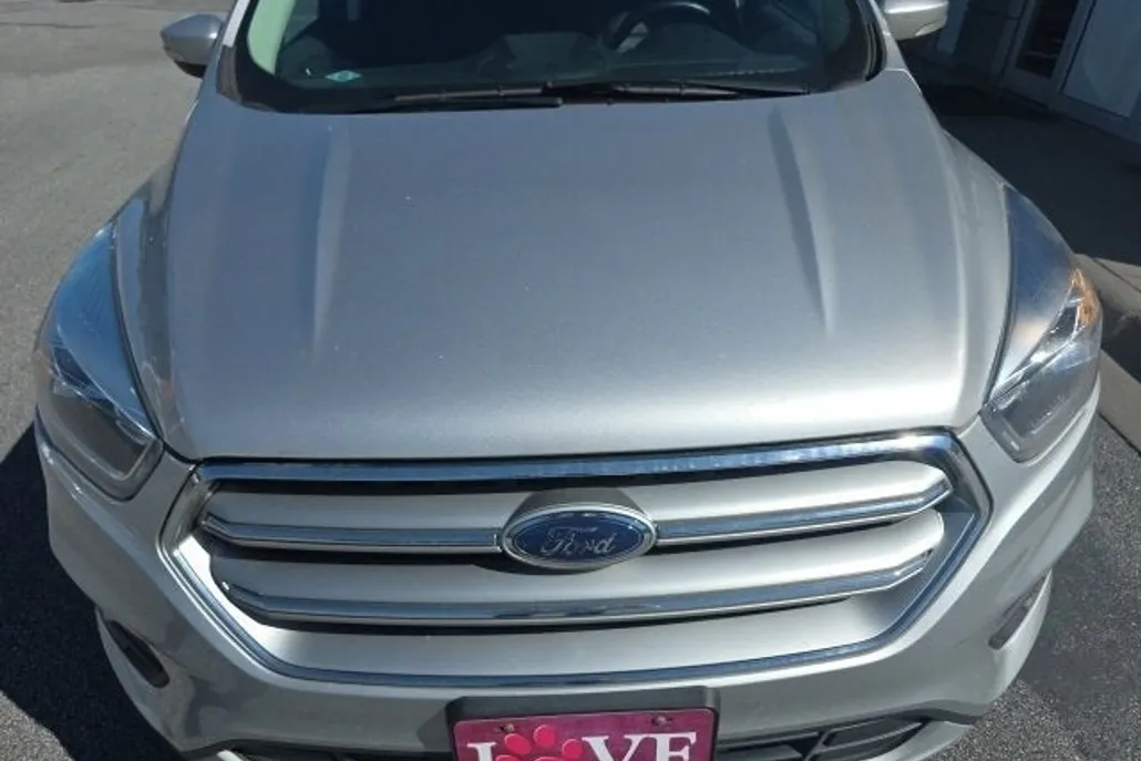 2017 Ford Escape Titanium photo 1
