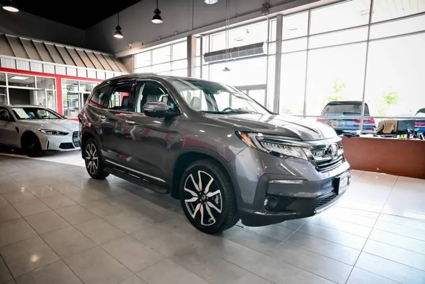 2022 Honda Pilot Touring photo 1