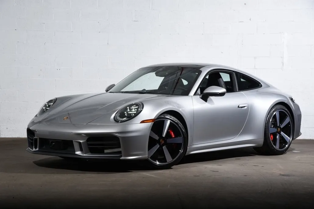 2025 Porsche 911 S photo 1
