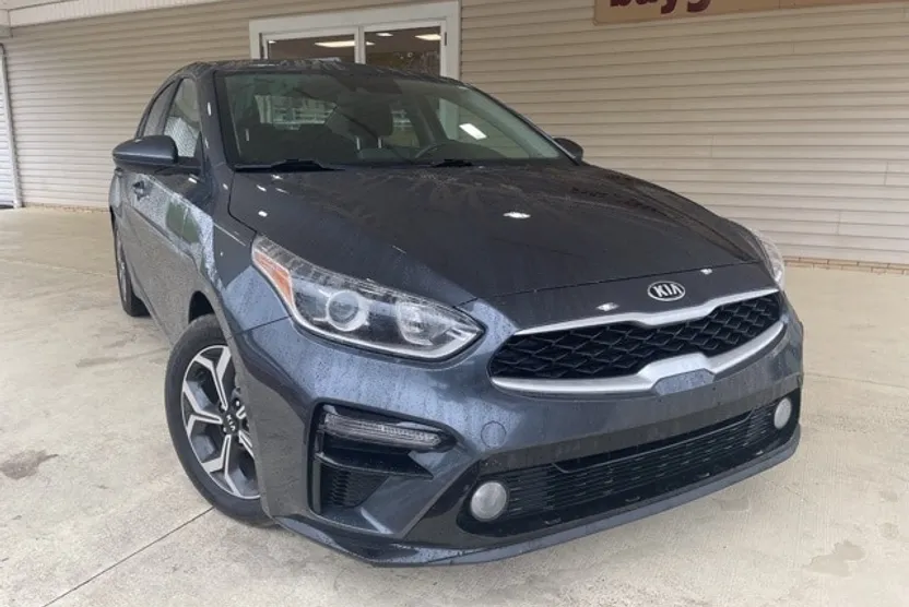 2021 Kia Forte LXS photo 1