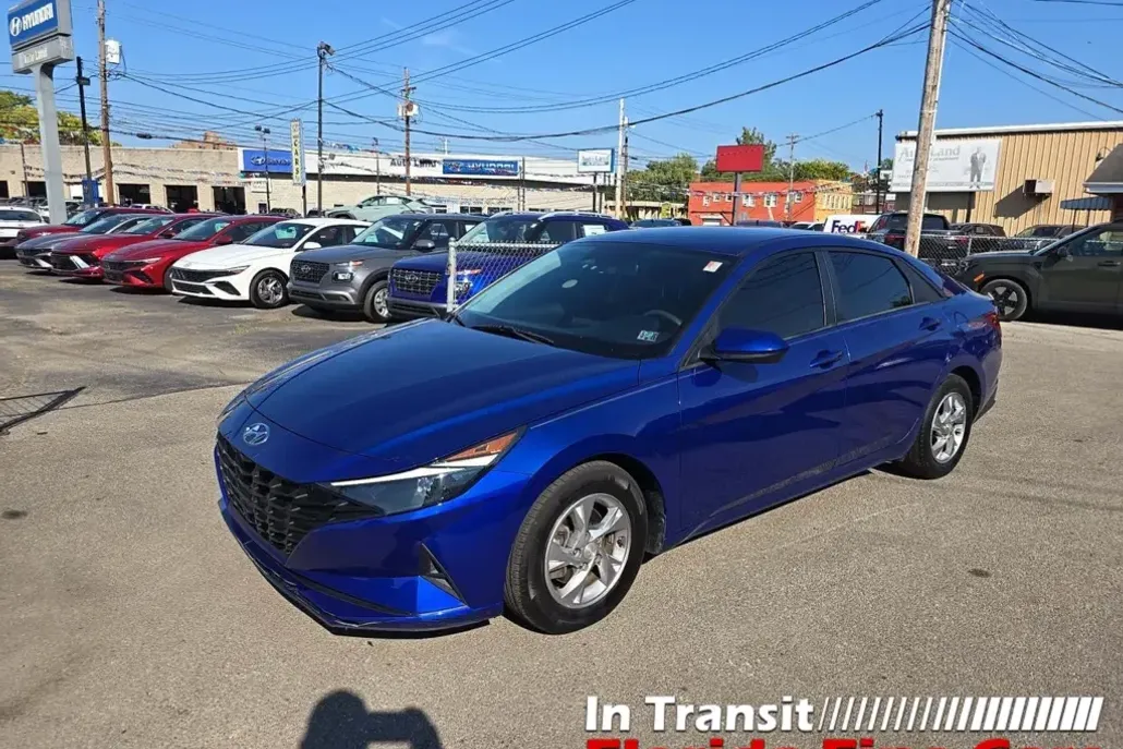 2021 Hyundai Elantra SE photo 1