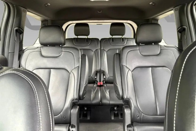 2024 Jeep Grand Cherokee Limited photo 1