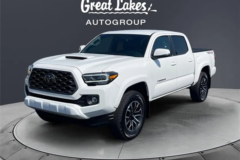2023 Toyota Tacoma TRD Sport photo 1