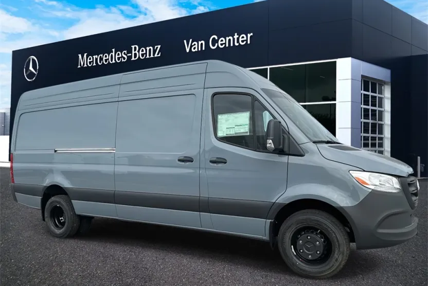 2026 Mercedes Benz Sprinter 3500 photo 1