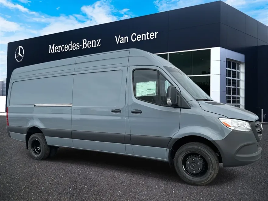 2026 Mercedes Benz Sprinter 3500 photo 1