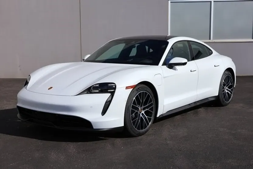 2023 Porsche Taycan photo 1