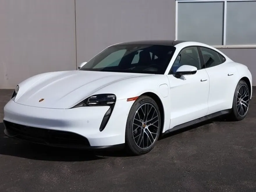 2023 Porsche Taycan photo 1