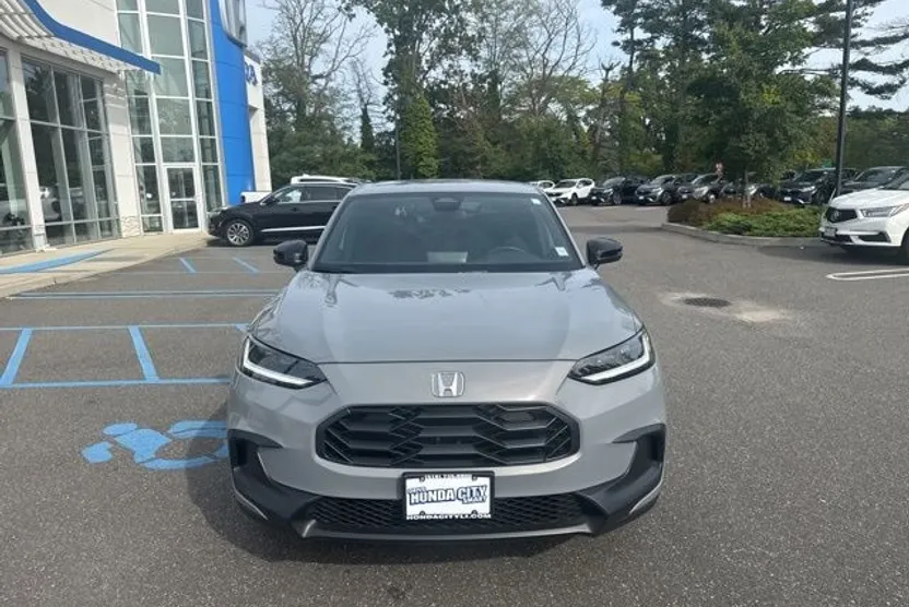 2025 Honda HR-V Sport photo 1