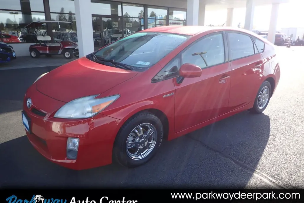 2011 Toyota Prius One photo 1