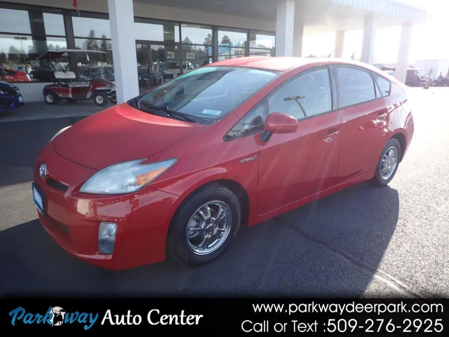 2011 Toyota Prius One photo 1