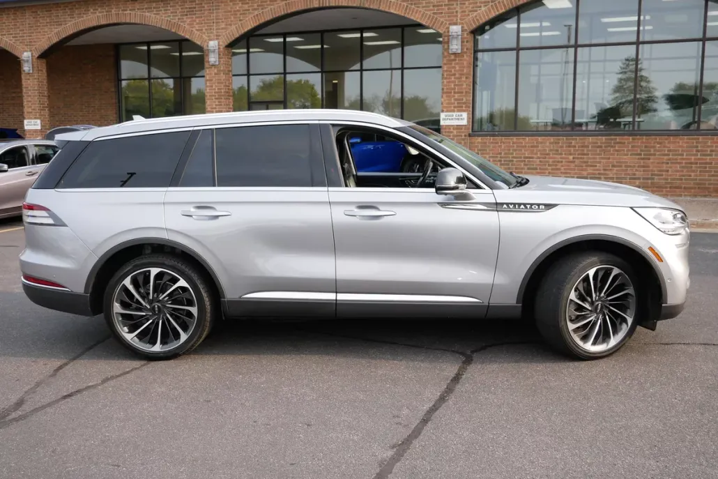 2020 Lincoln Aviator Reserve photo 1