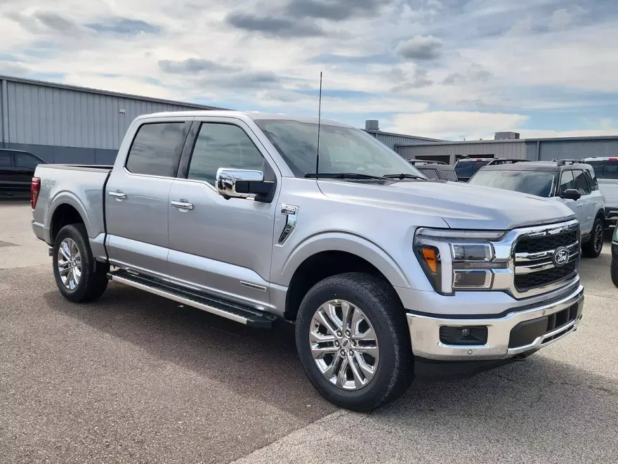 2025 Ford F-150 Lariat photo 1