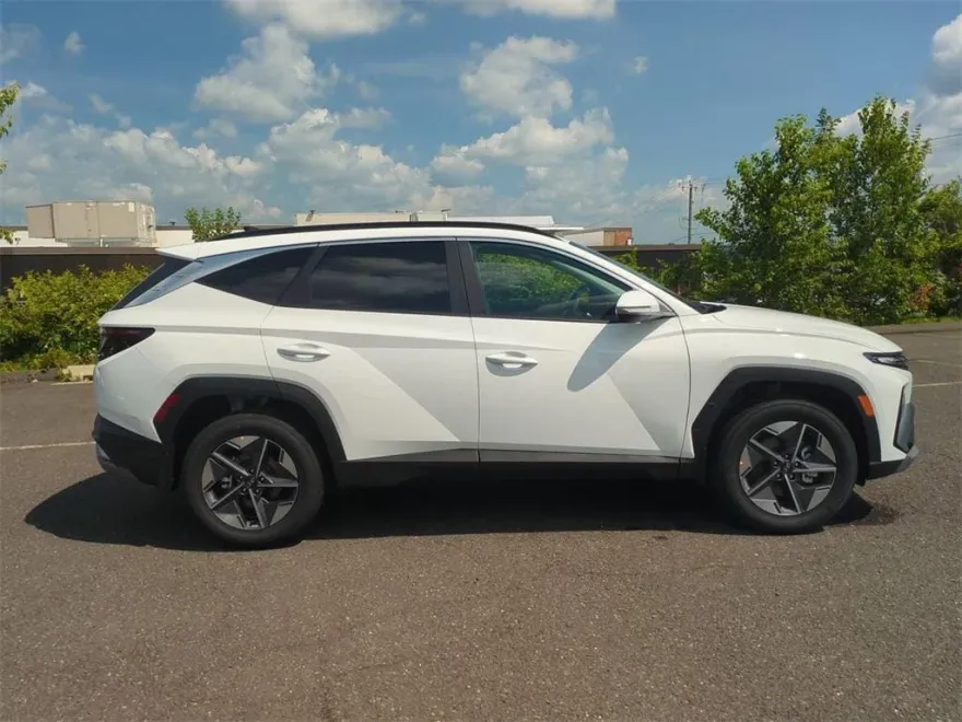 2025 Hyundai Tucson SEL Convenience photo 1