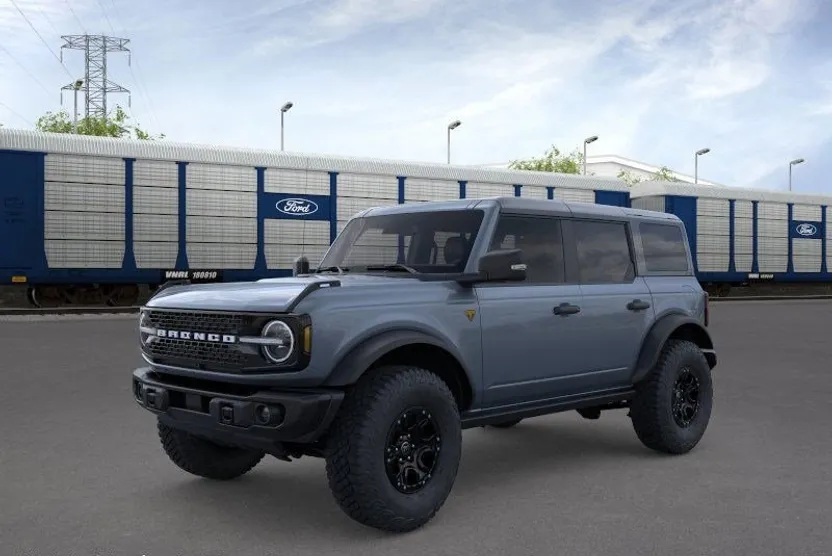 2025 Ford Bronco Badlands photo 1