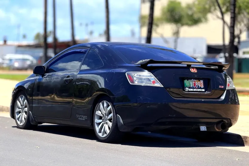 2011 Honda Civic Si photo 1
