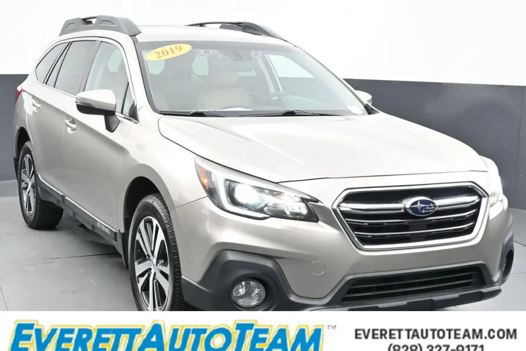 2019 Subaru Outback Limited photo 1