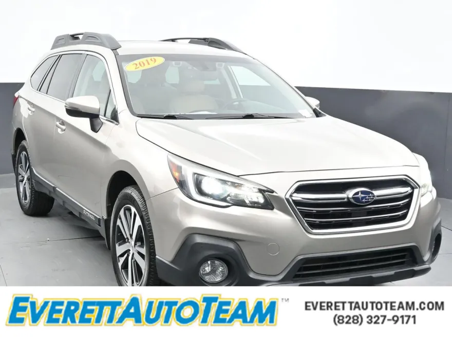 2019 Subaru Outback Limited photo 1