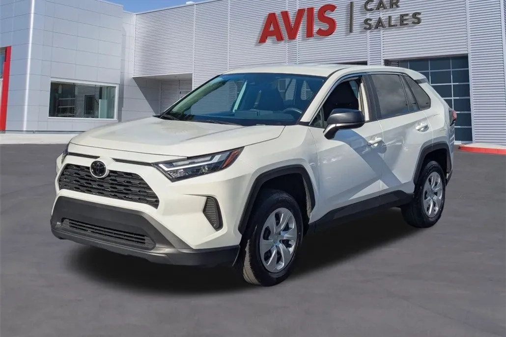 2025 Toyota RAV4 LE photo 1