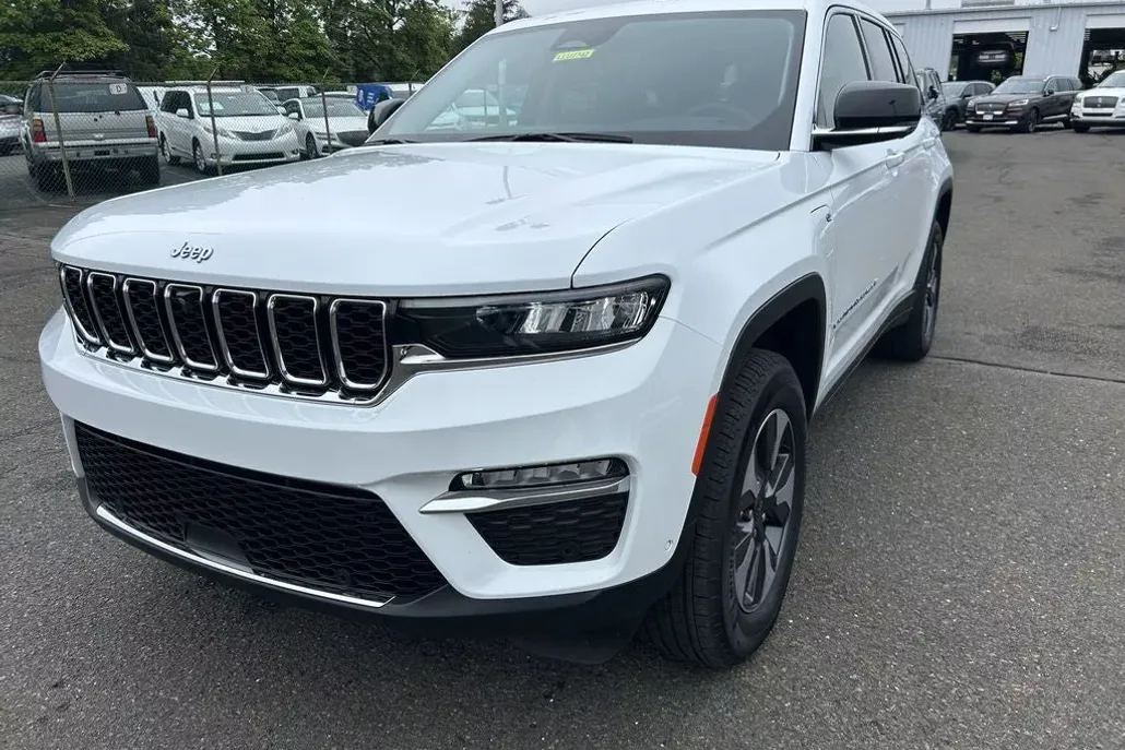 2023 Jeep Grand Cherokee 4xe Base photo 1