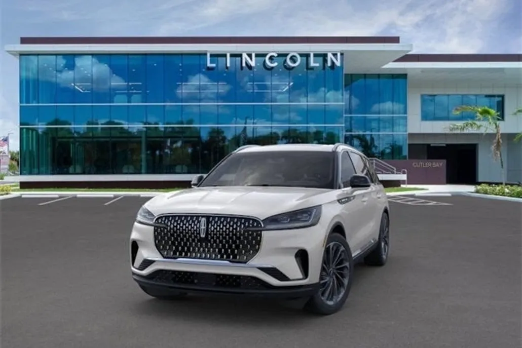 2025 Lincoln Aviator Reserve photo 1