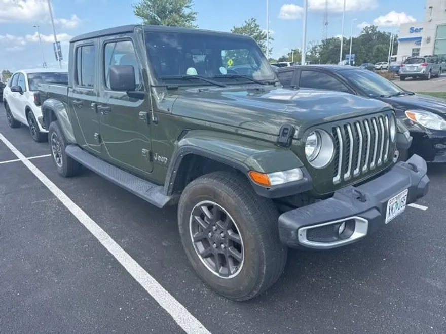 2022 Jeep Gladiator Overland photo 1