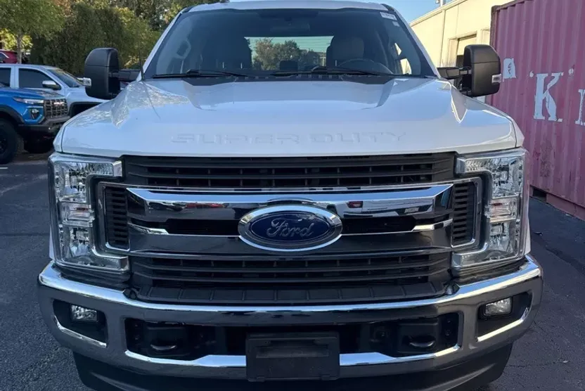 2019 Ford F-250 XLT photo 1